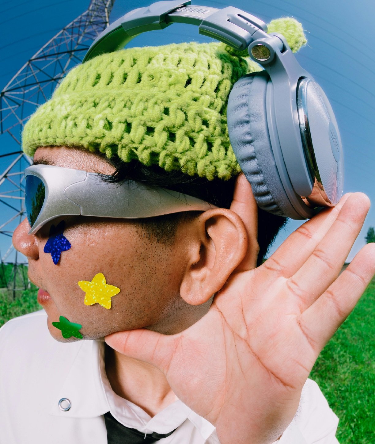 When it comes to health, we often focus on major organs like the heart or the lungs, but we sometimes overlook the importance of our ears. Our ears play a crucial role in our everyday lives, allowing us to hear the sounds around us and maintain our sense of balance. Taking care of our ears is essential to ensure good overall health.